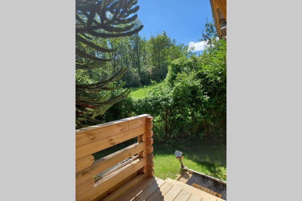 L'Oree Des Bois , Detente Et Calme . Mesigny 外观 照片