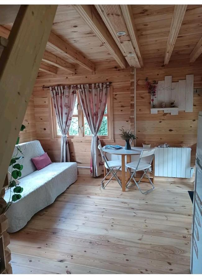 L'Oree Des Bois , Detente Et Calme . Mesigny 外观 照片